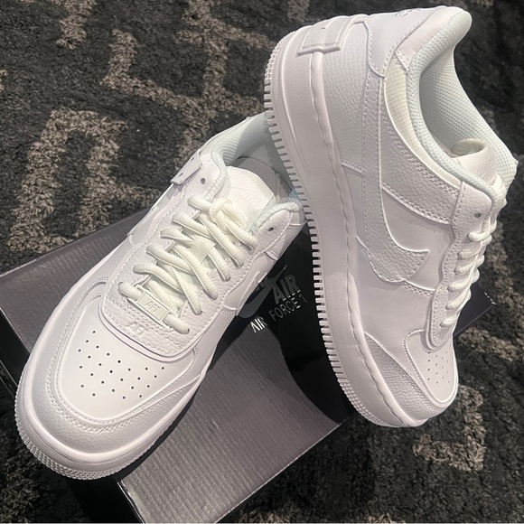 NWT Nike Air Force 1 Shadow Triple White in Original Box - Picture 5 of 16